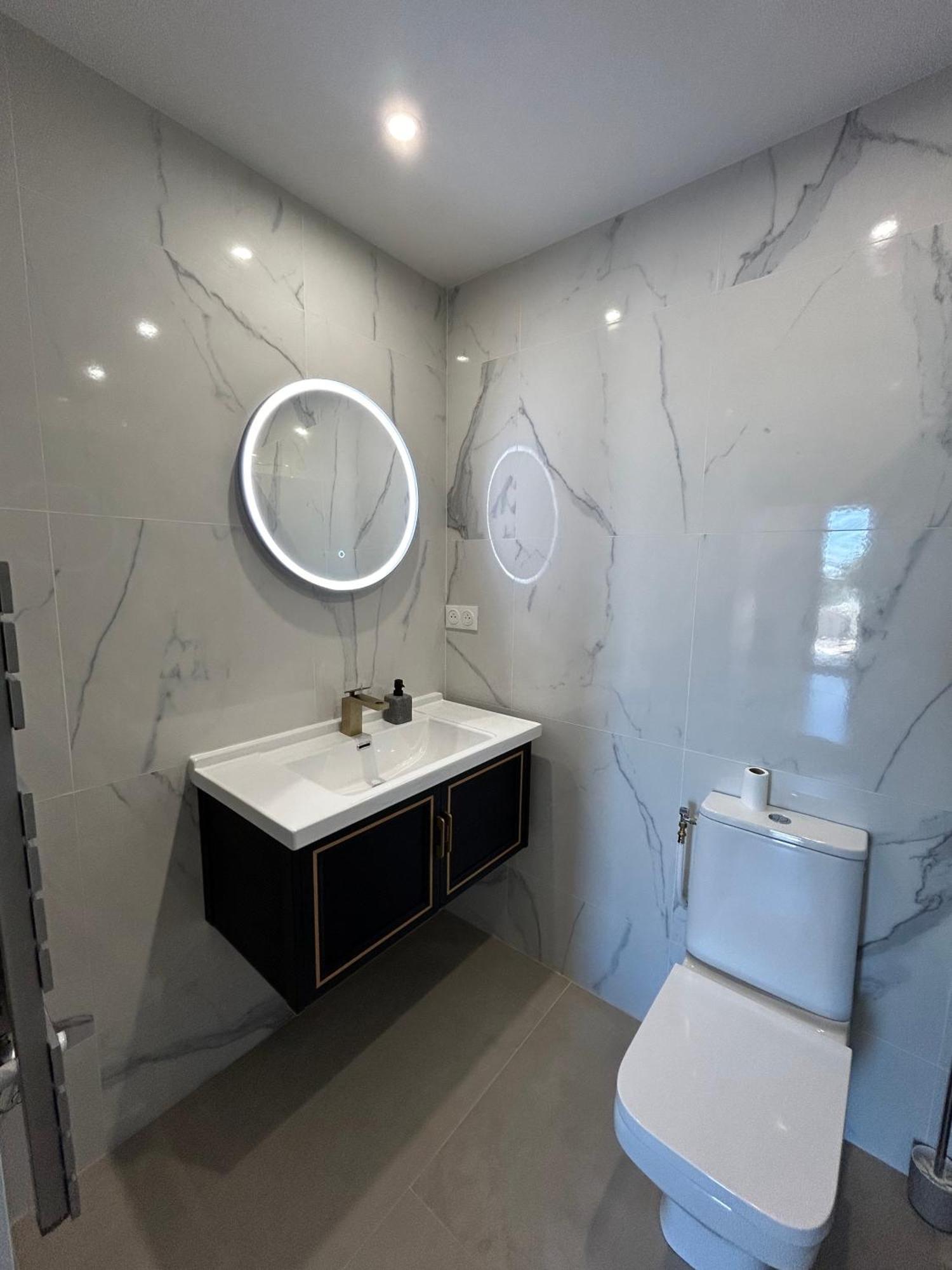 Eze - Appartement Dans Bas De Villa Avec Piscine Pres De Monaco Luaran gambar